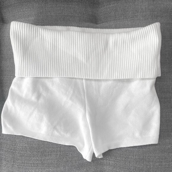 Garage Women's Chenile Micro Fold Over Hot Shorts Size S Folded EUC - Picture 6 of 6